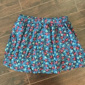 Silence + Noise Urban Outfitters Floral Mini Skirt with Pockets